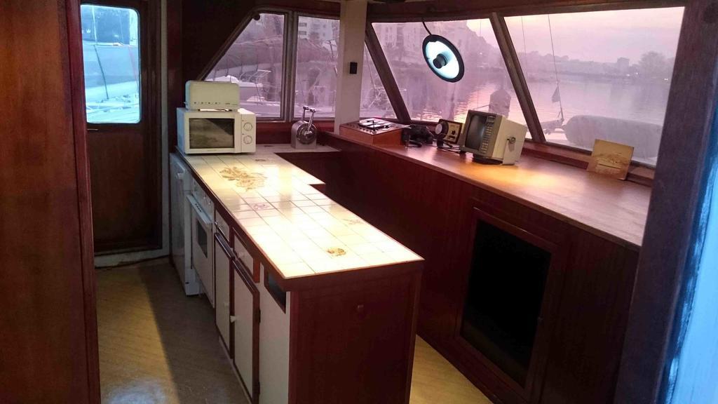 Hôtel Yacht bateau moteur Benetti 19m à Sète Extérieur photo