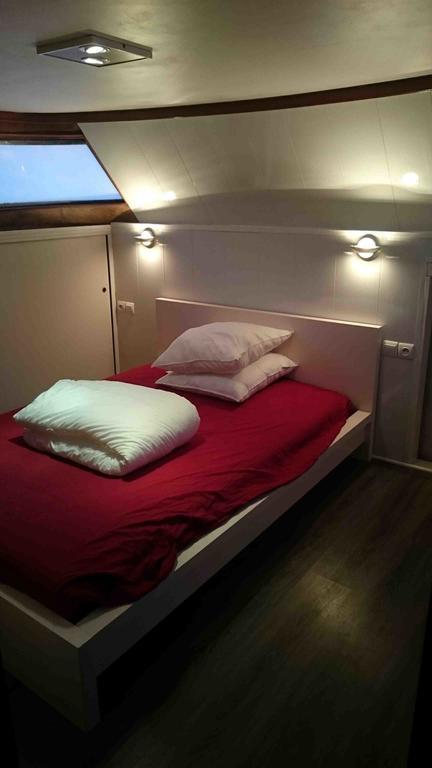 Hôtel Yacht bateau moteur Benetti 19m à Sète Extérieur photo