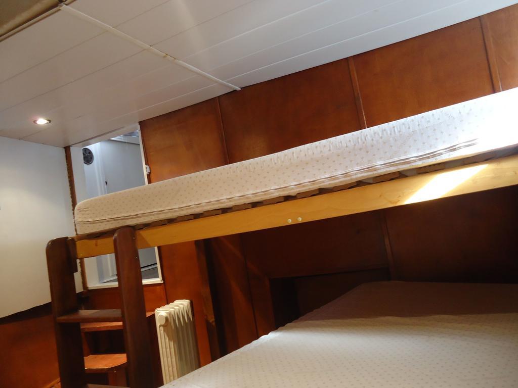 Hôtel Yacht bateau moteur Benetti 19m à Sète Extérieur photo